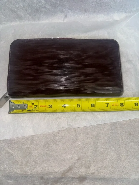 Louis Vuitton Zippy Epi Long Wallet in Burgundy EUC & COA - Picture 15 of 16